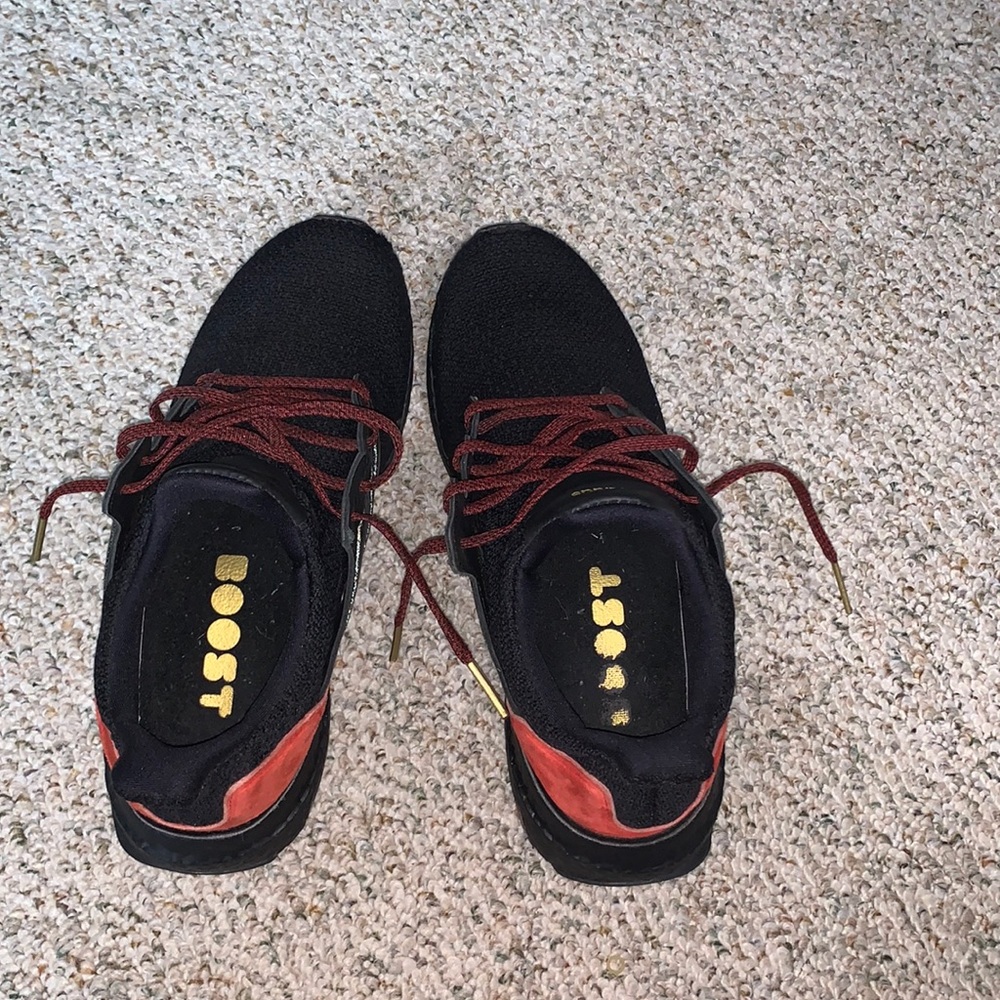 Men's ultra boost size 8/2